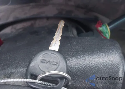 2001 GMC Sierra 1500 Sle from USA, damaged, VIN 2GTEC19T711311091